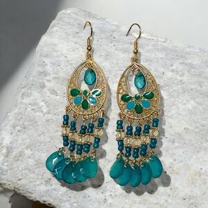 🩵🆕🩵Elegant Gold and Teal Chandelier Earrings
